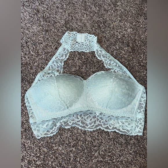 Victoria's Secret PINK Lace Wireless Padded Halter Push Up Bra Size Medium - Picture 1 of 7